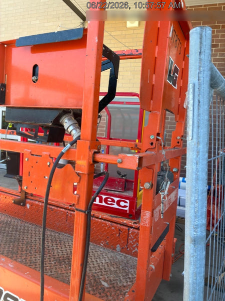 2022 JLG R1932
