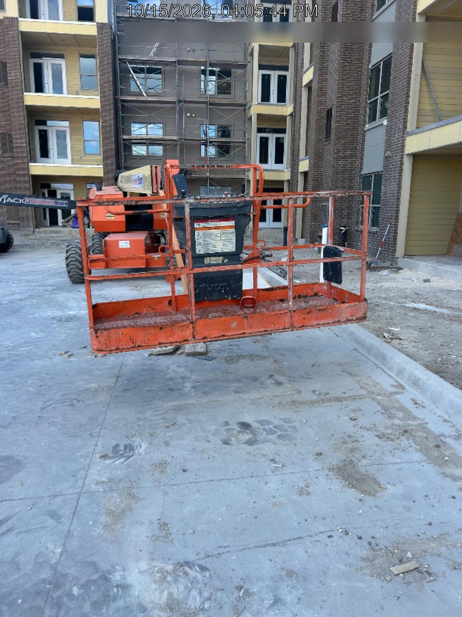 2016 JLG 660SJ