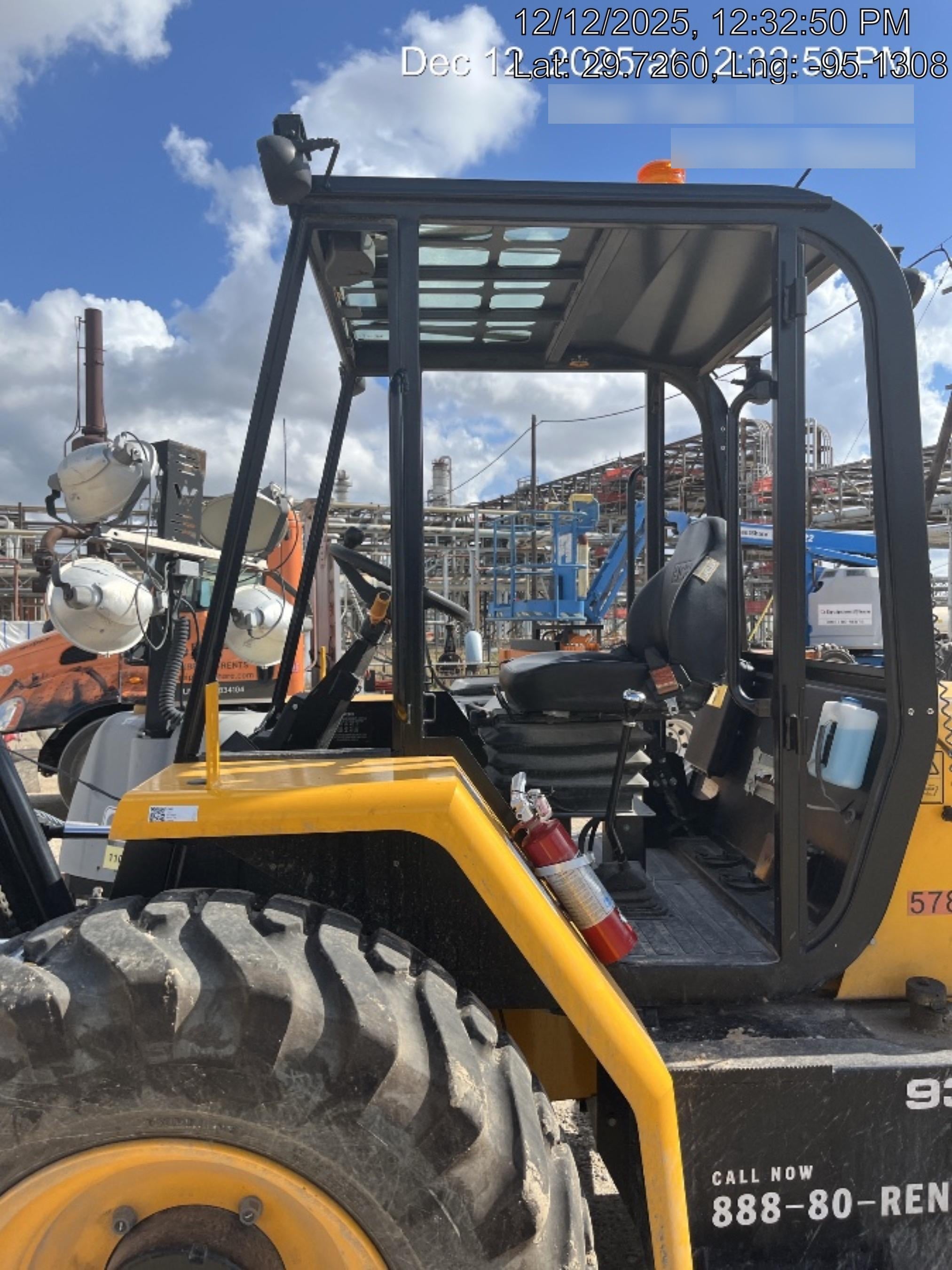 2025 JCB 930-4