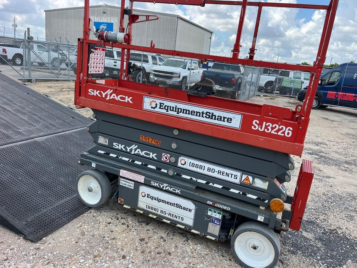 2021 SKYJACK SJ3226
