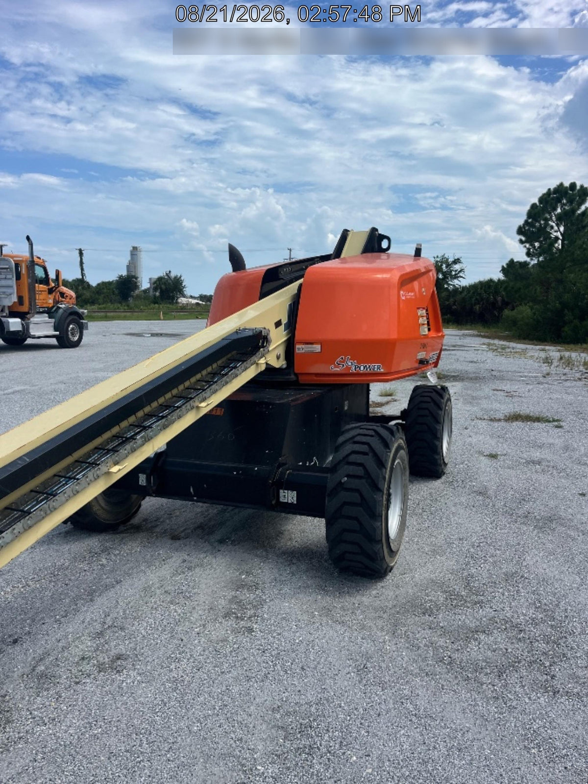 2023 JLG 460SJ