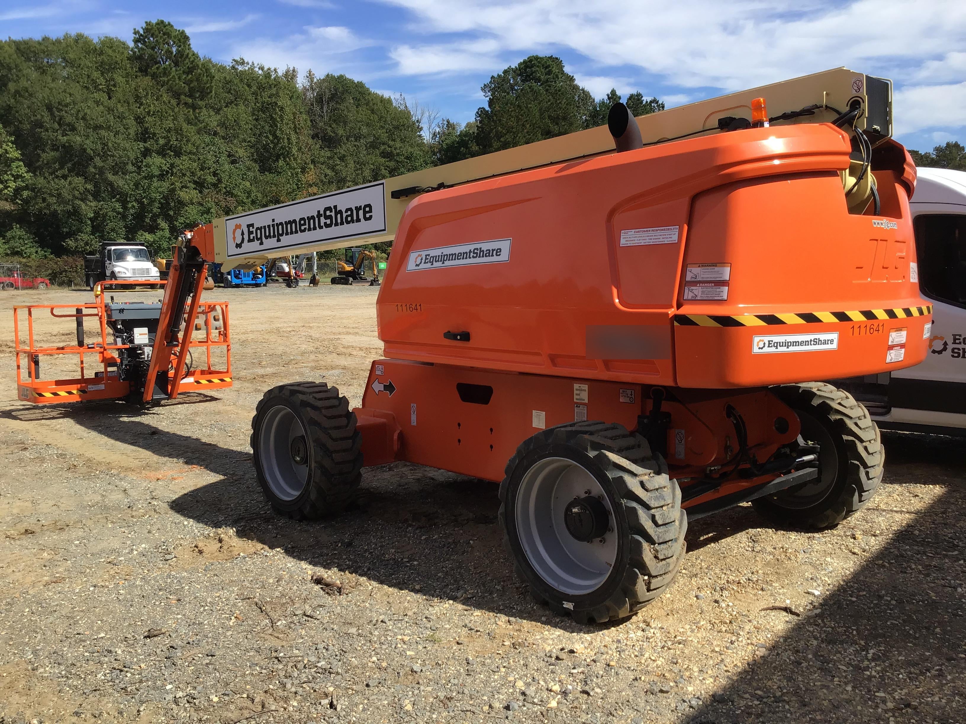 2020 JLG 660SJ