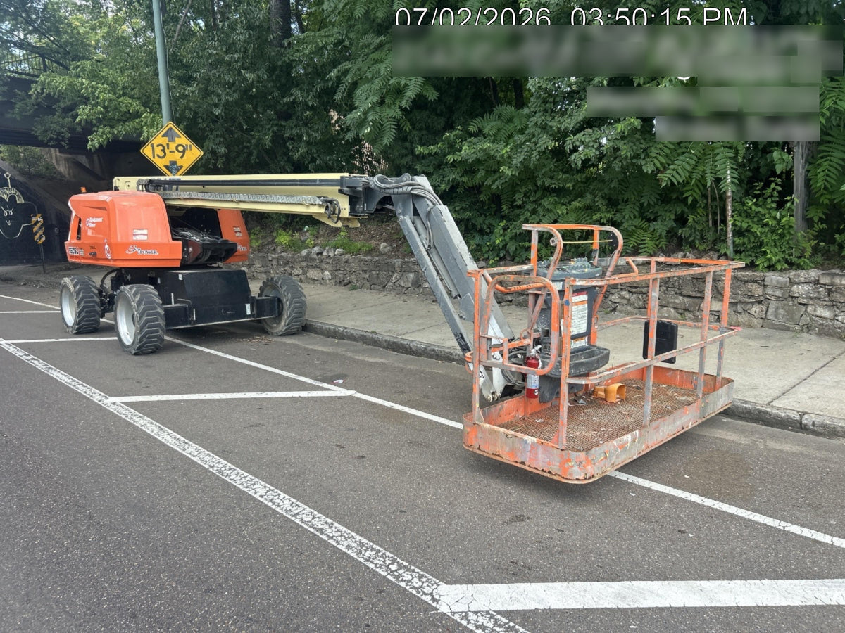 2023 JLG 660SJ