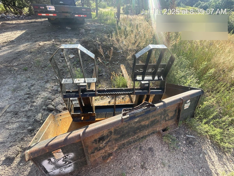 2022 TAKEUCHI 48" Pallet Forks - Takeuchi