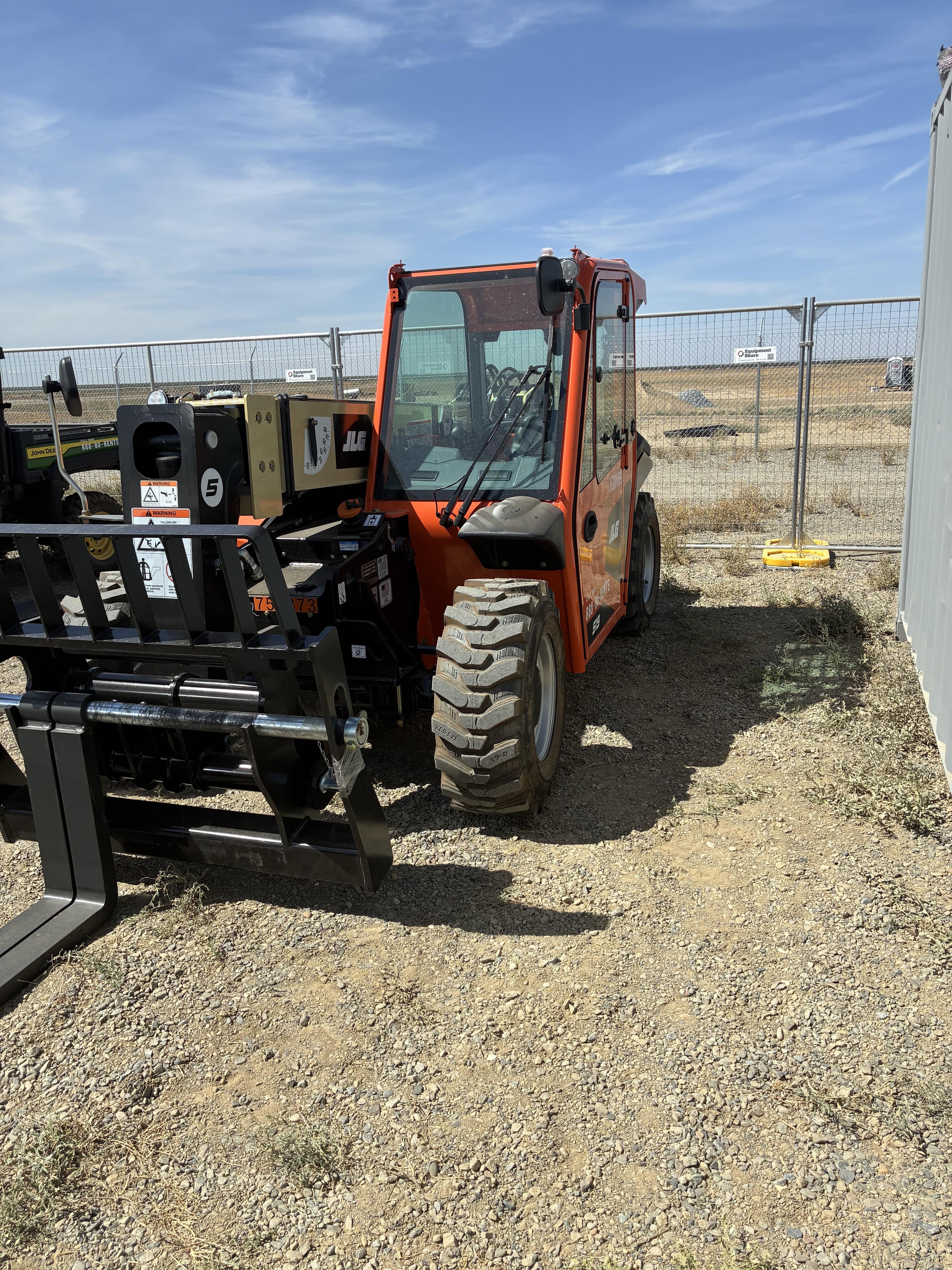 2026 JLG 519
