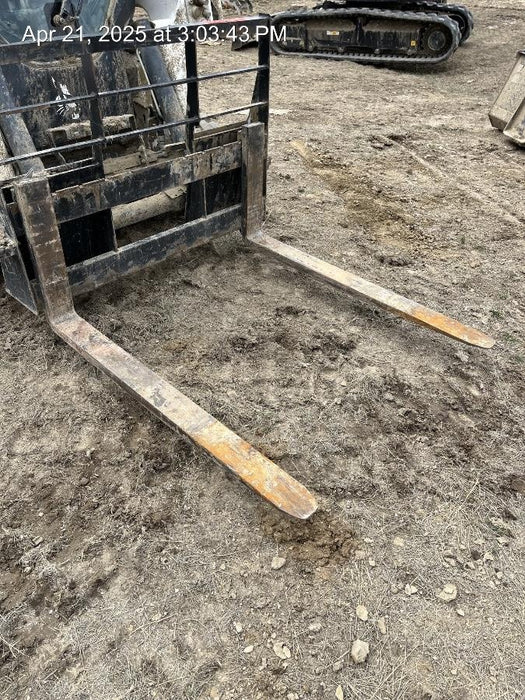 2022 ARROW MATERIAL HANDLING 72" Pallet Forks - Arrow