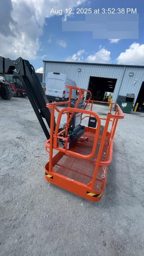 2024 JLG 860SJ