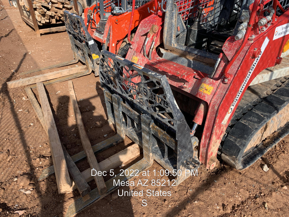 2021 PALADIN 48" Pallet Forks - Paladin