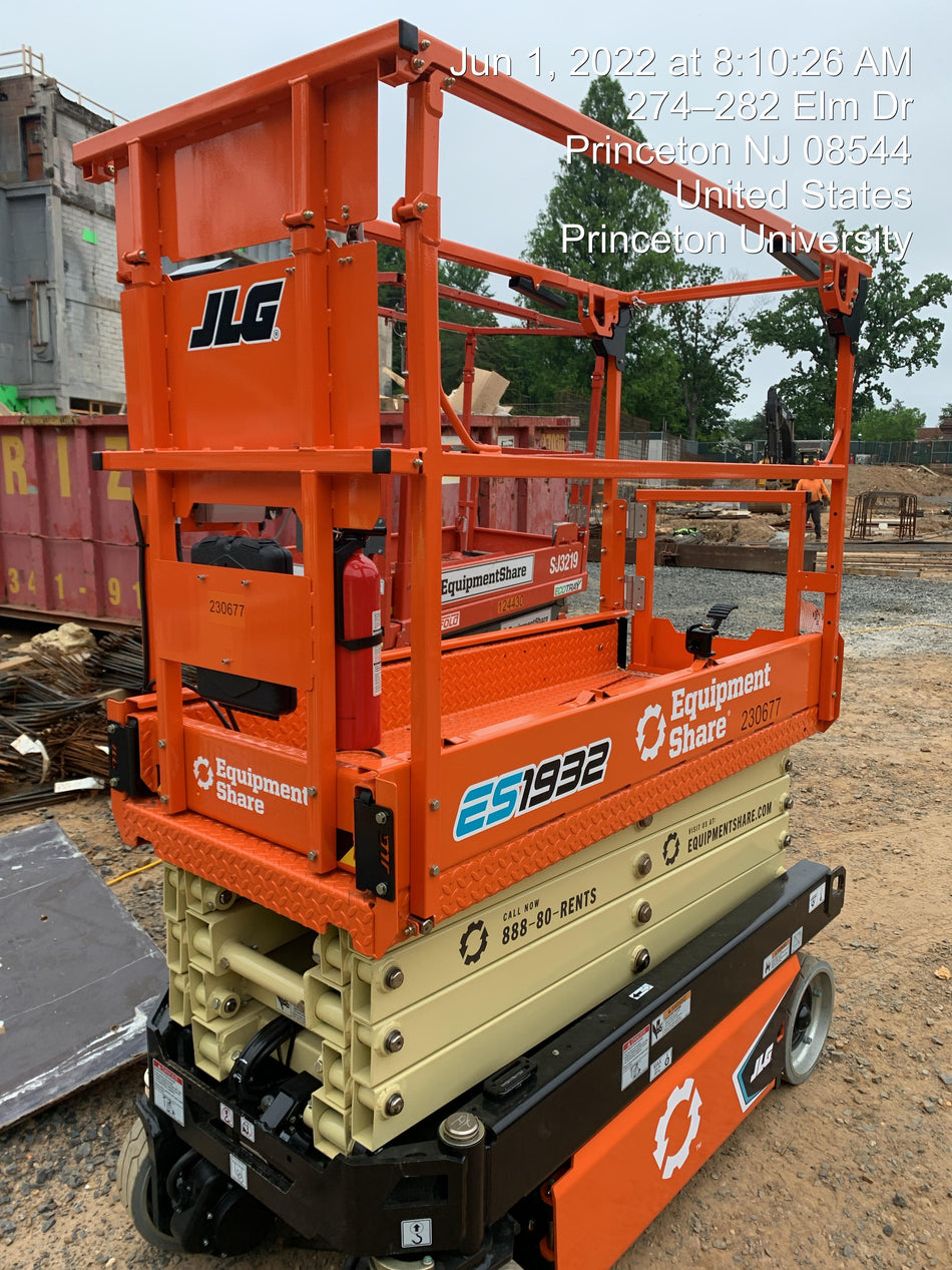 2022 JLG ES1932