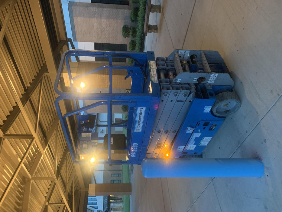 2019 Genie GS-1930 Fixed Rails with Chain Entry