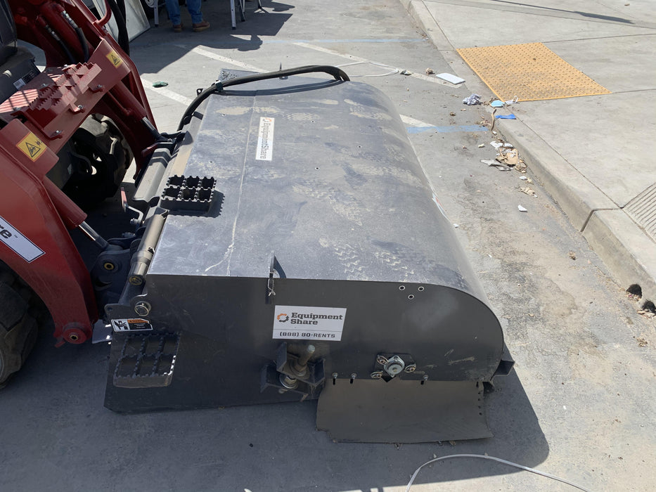 2020 PALADIN Sweepster SB72