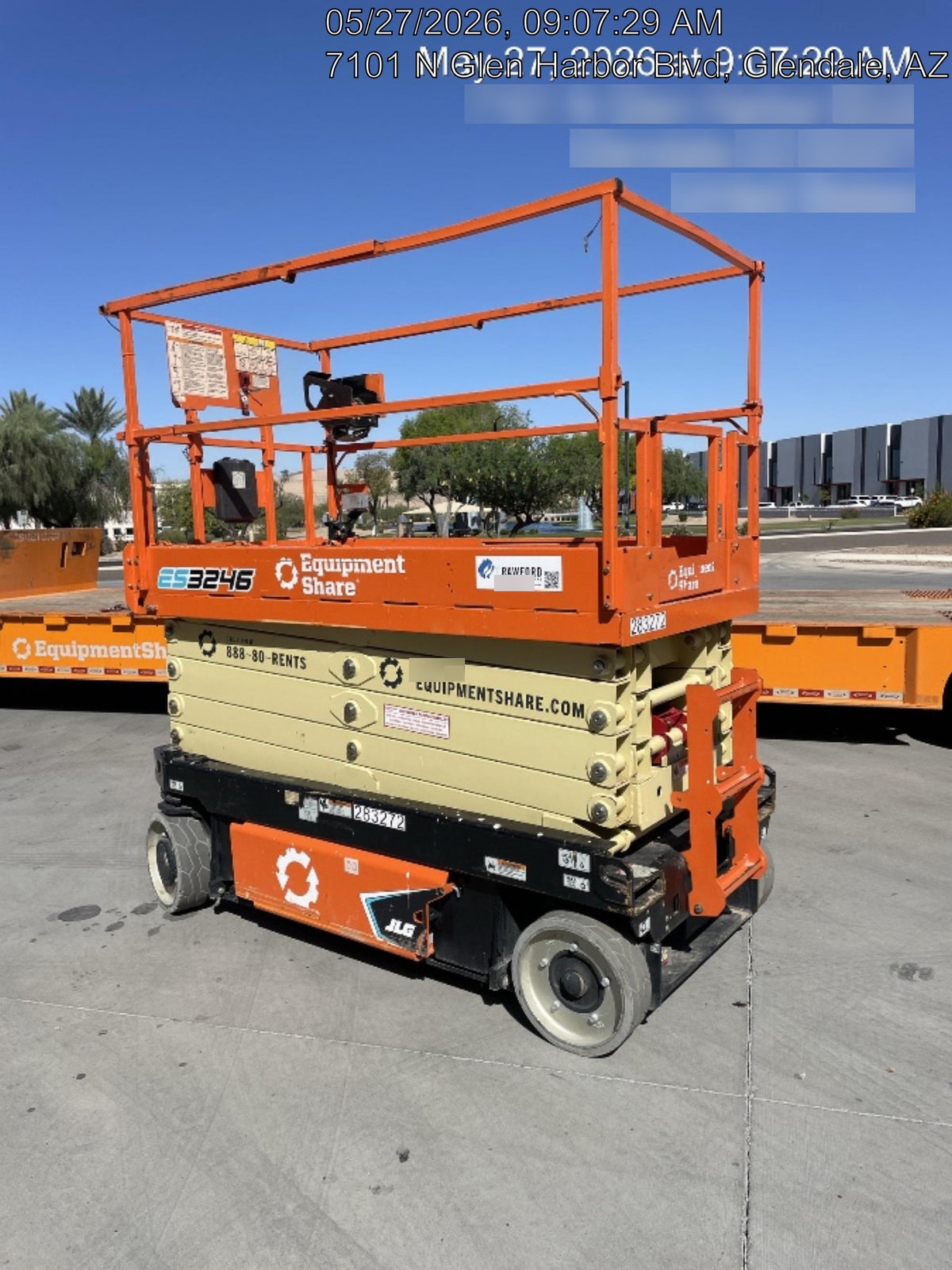 2022 JLG ES3246
