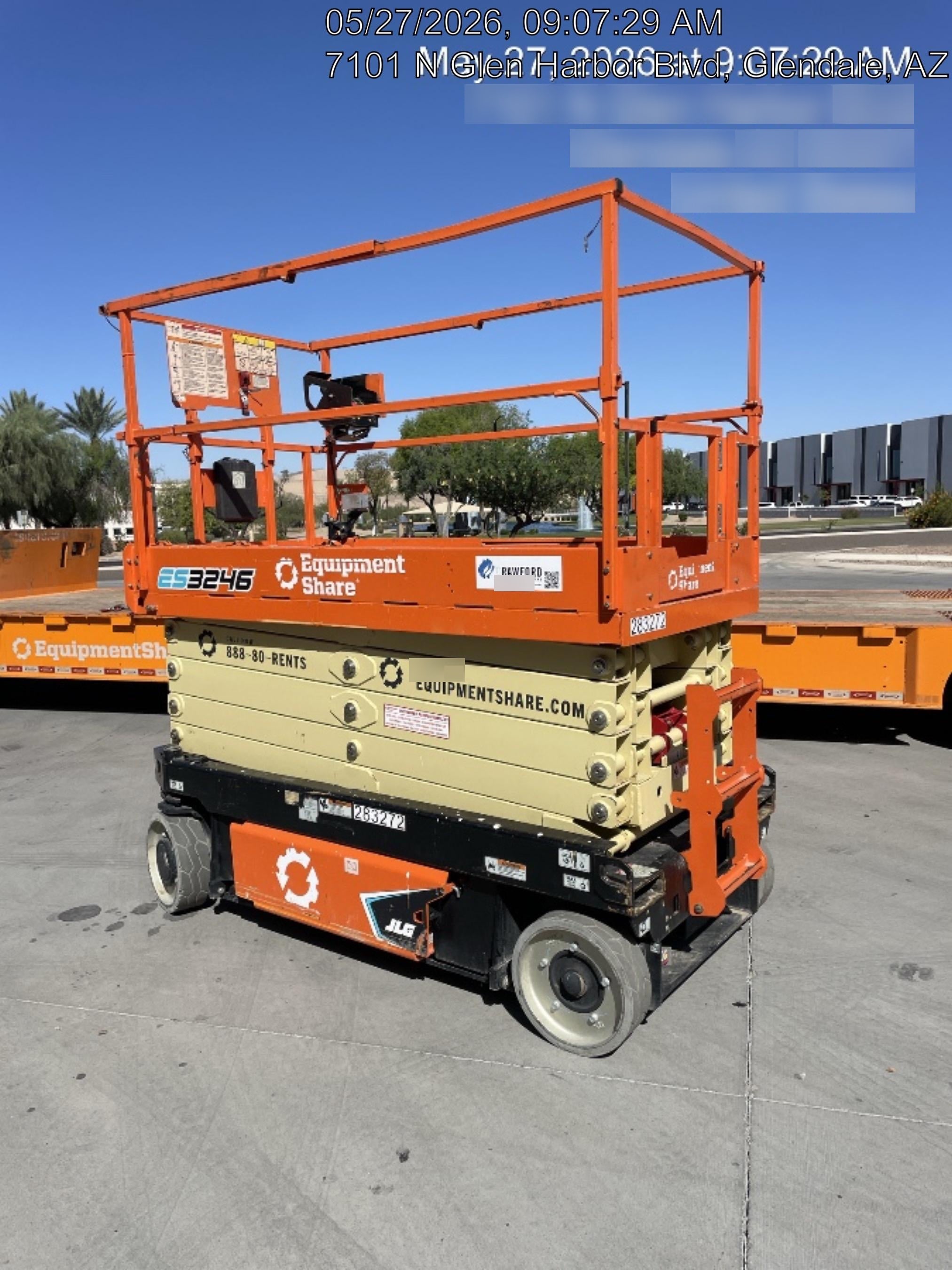 2022 JLG ES3246