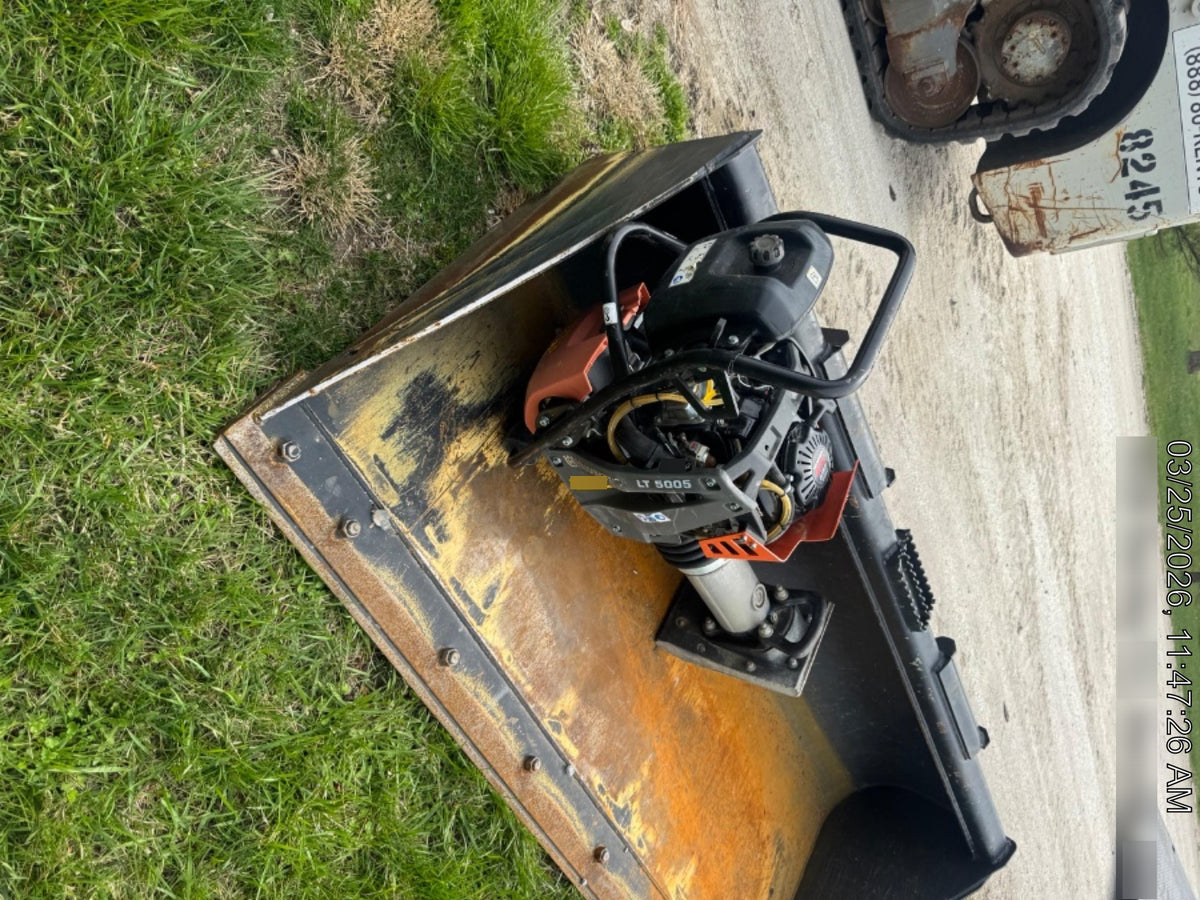 2024 HUSQVARNA LT5005