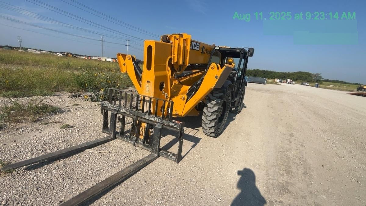 2023 JCB 510-56