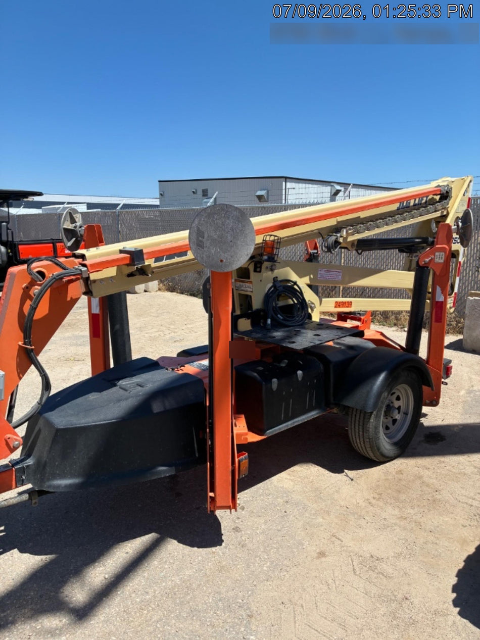 2022 JLG T350