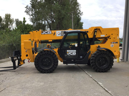2019 JCB 510-56 Enclosed Cab, 74 HP, Solid Tires, Worklights, Beacon, Aux Hydraulics, Lifting Eye w/66" Carriage/60" Forks