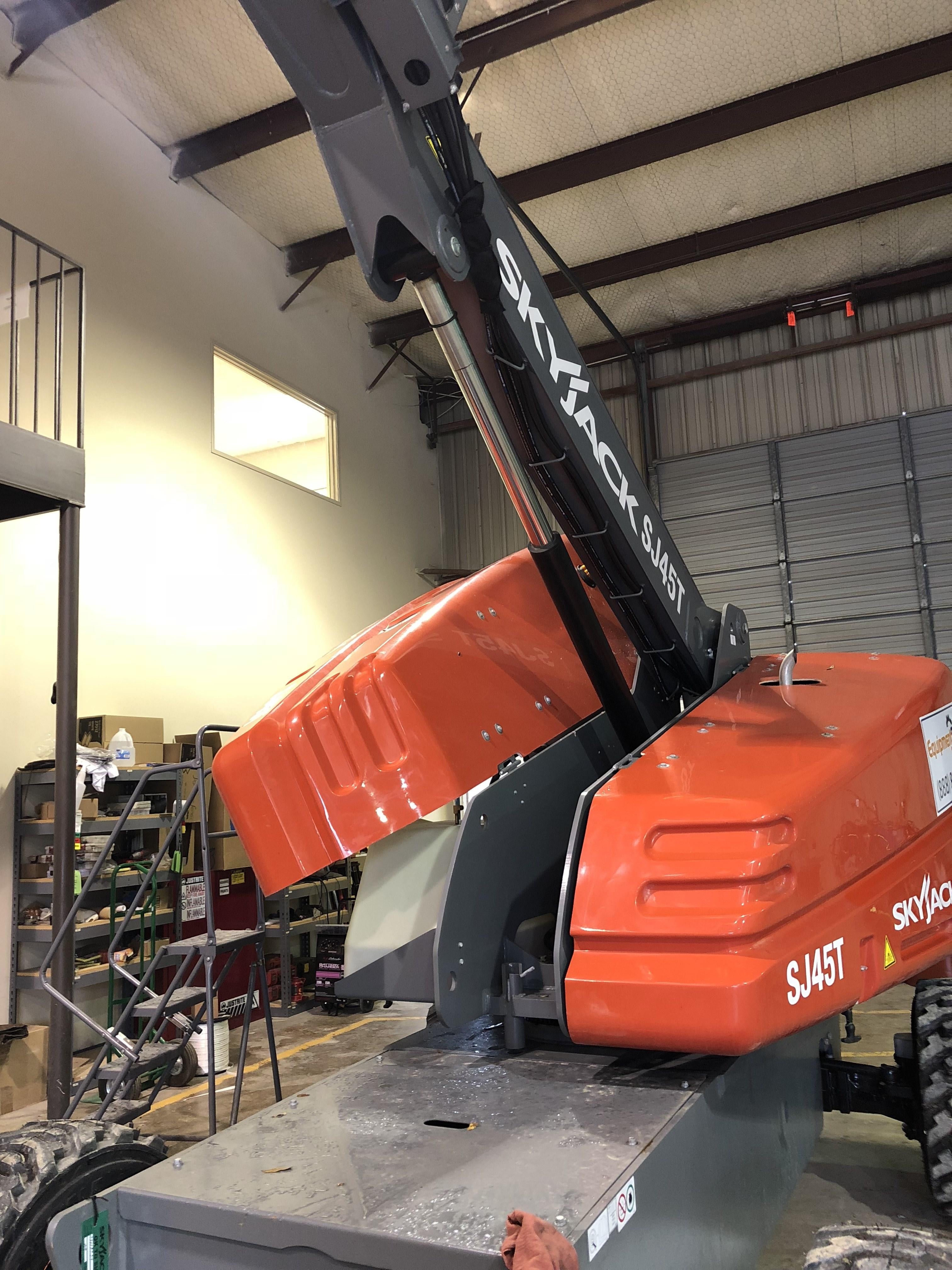 2017 SKYJACK SJ45T+