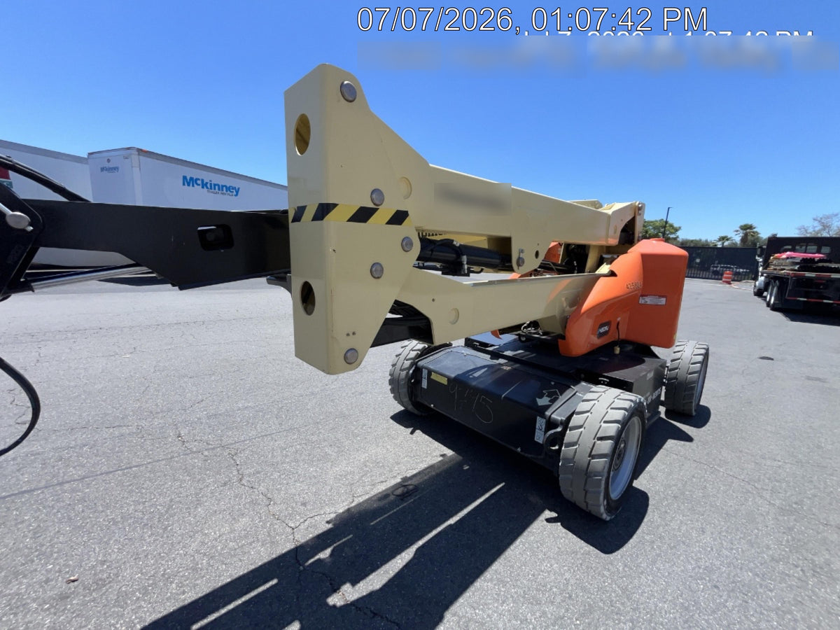 2024 JLG E450AJ