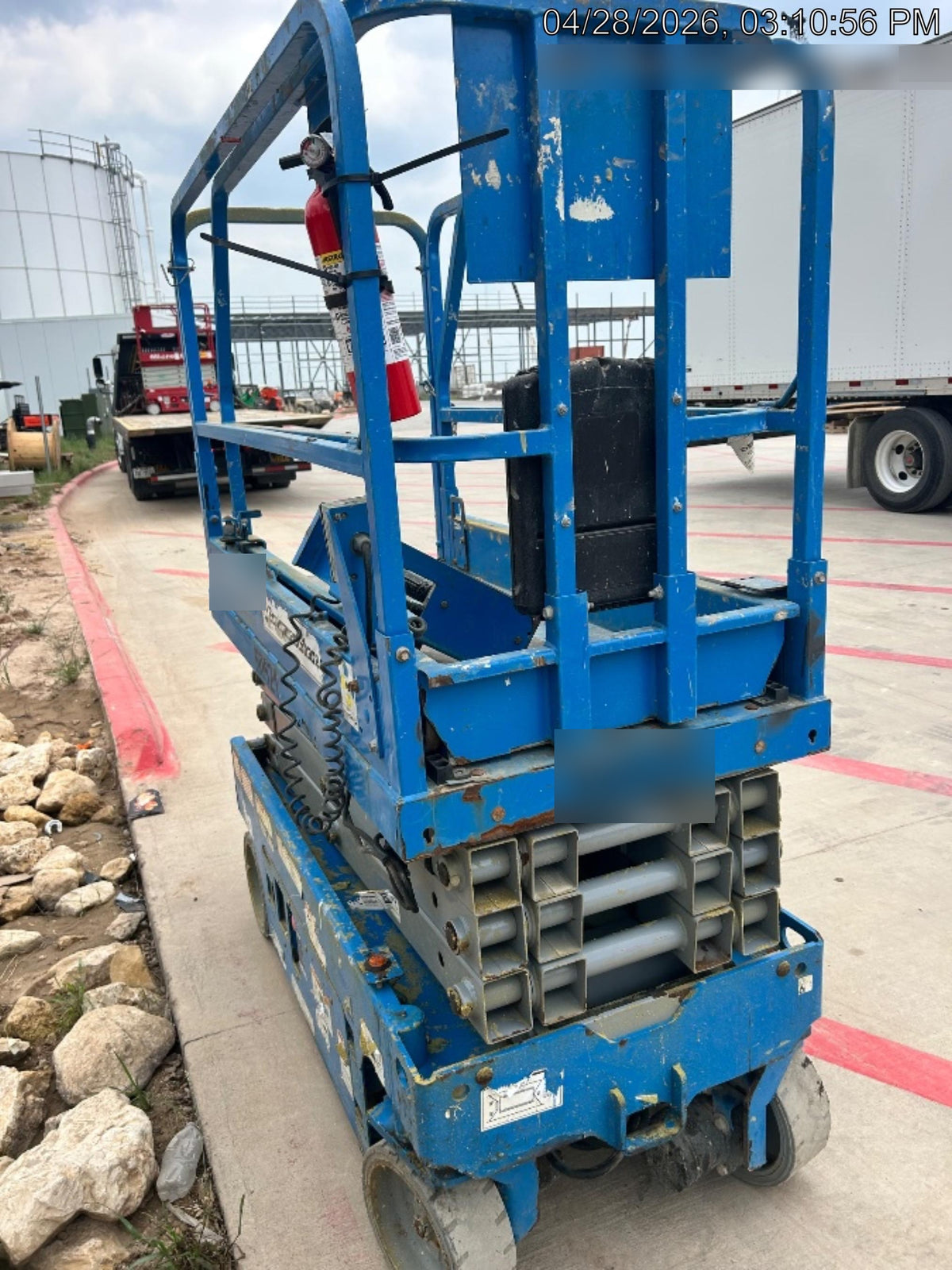 2019 Genie GS-1930 Fixed Rails with Chain Entry