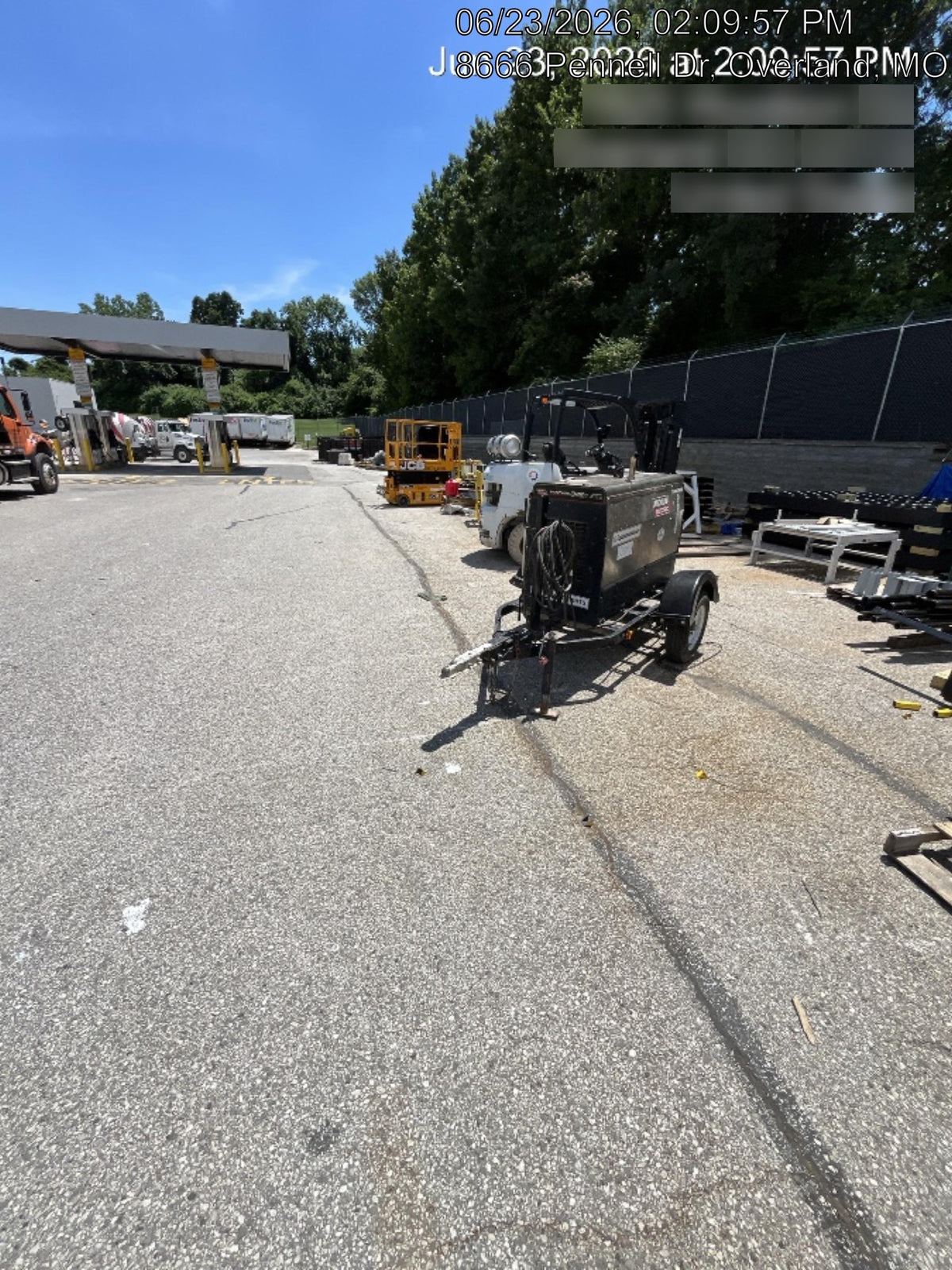 2019 Lincoln Electric Vantage 322 Welder Ready-Pak 3, Two wheel trailer, Fender and Light kit, Cable Rack