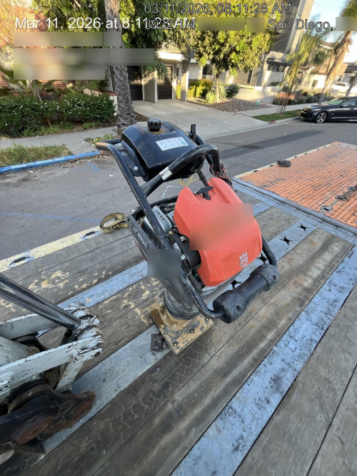 2025 HUSQVARNA LT6005