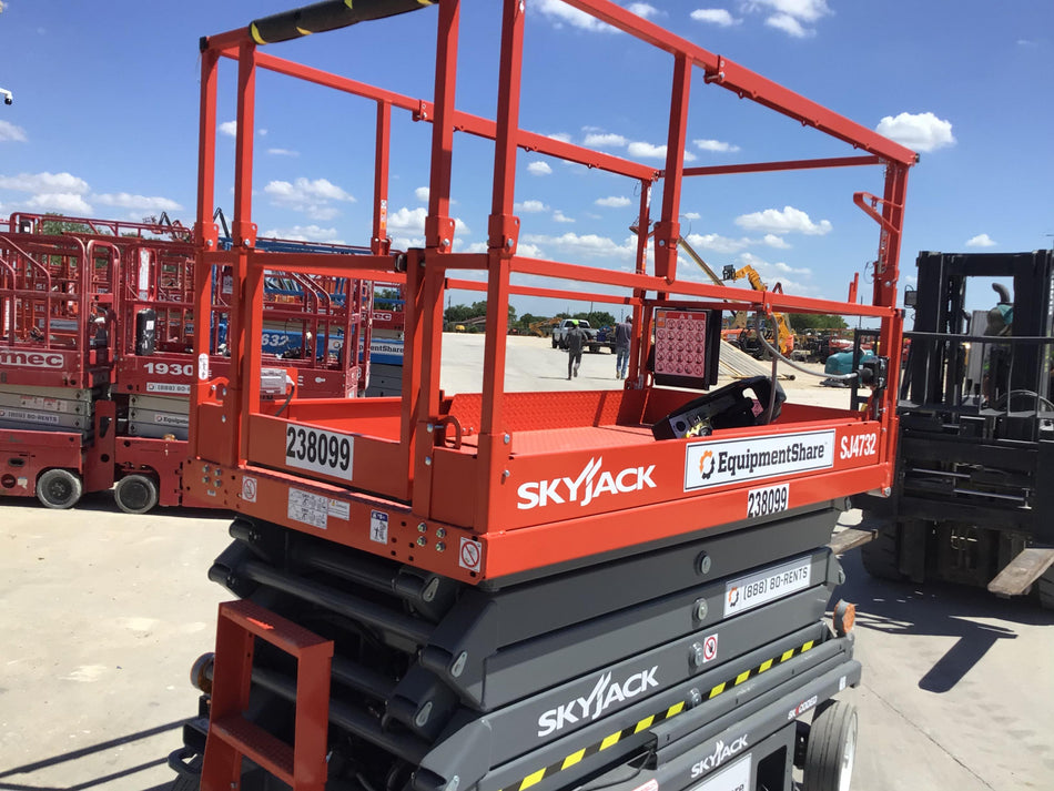 2022 SKYJACK SJ4732
