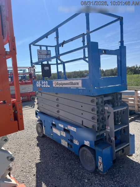 2022 GENIE GS-3232