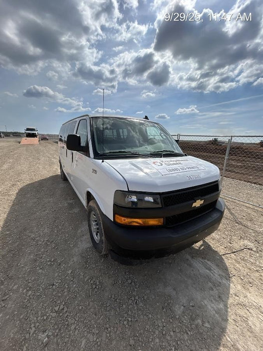 2023 CHEVROLET Express Van - Rental