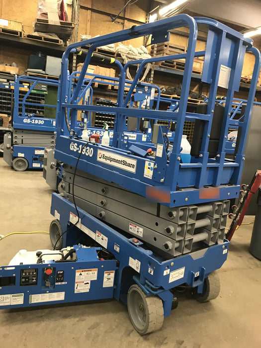 2019 Genie GS-1930 Fixed rails with chain Entry