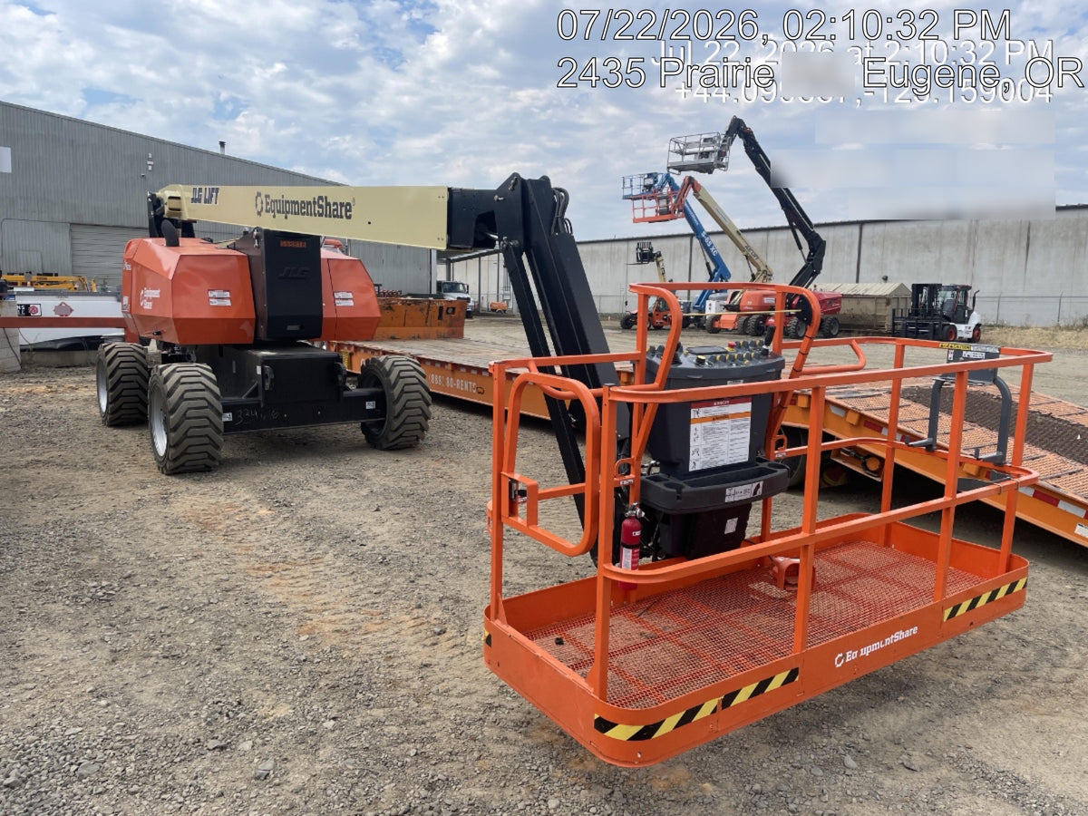 2025 JLG 800AJ