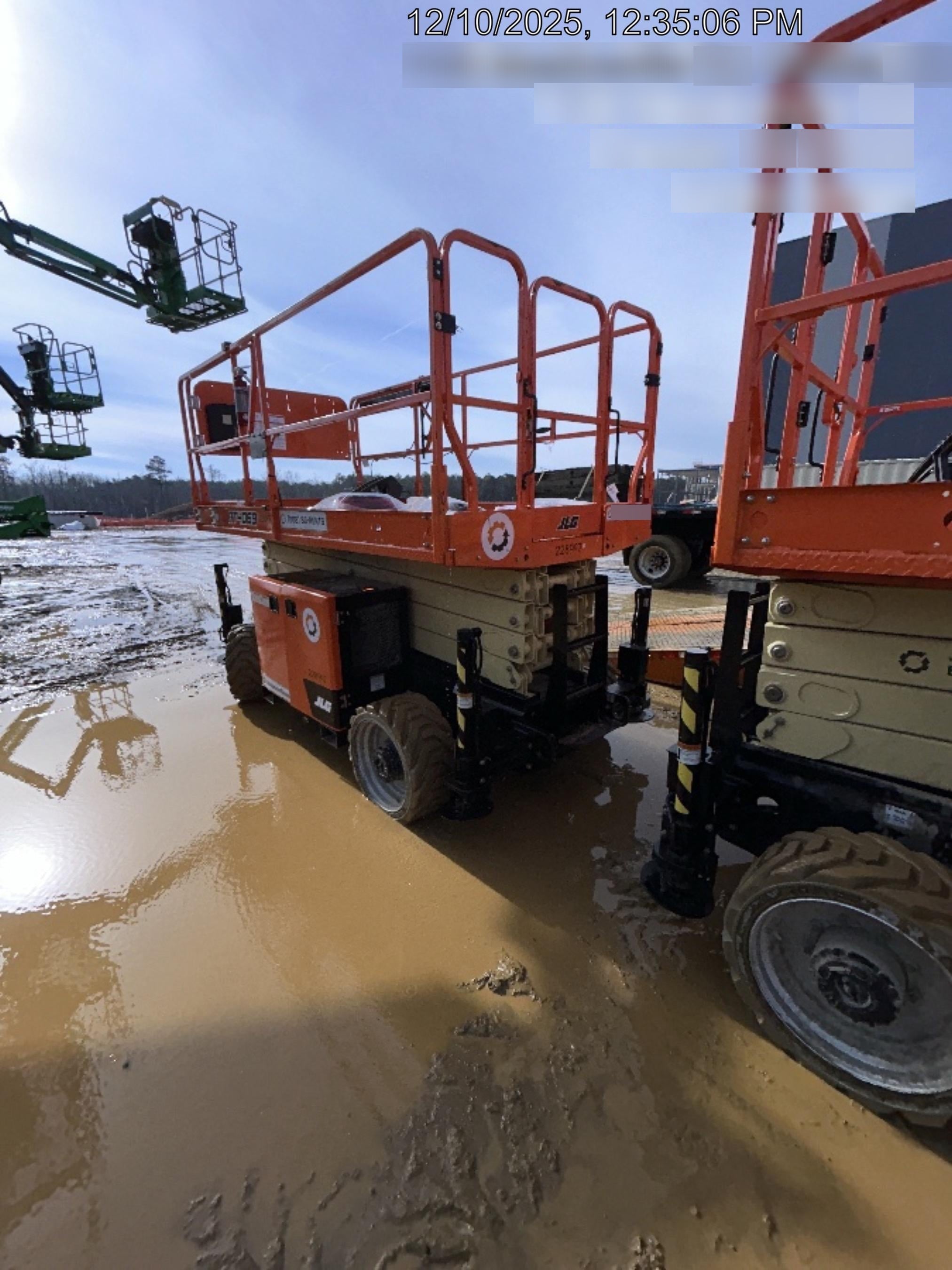 2022 JLG RT4069