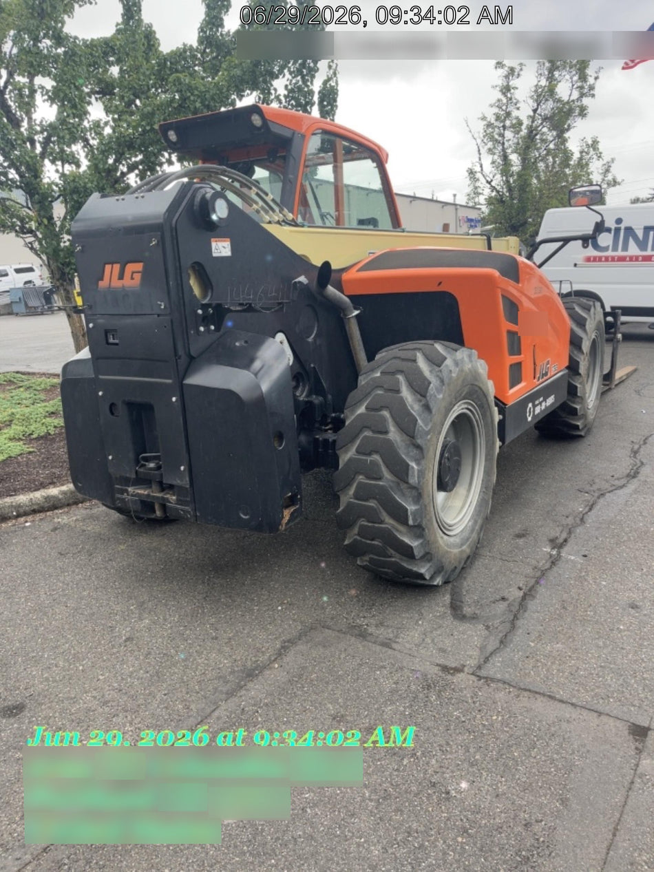 2023 JLG 1732