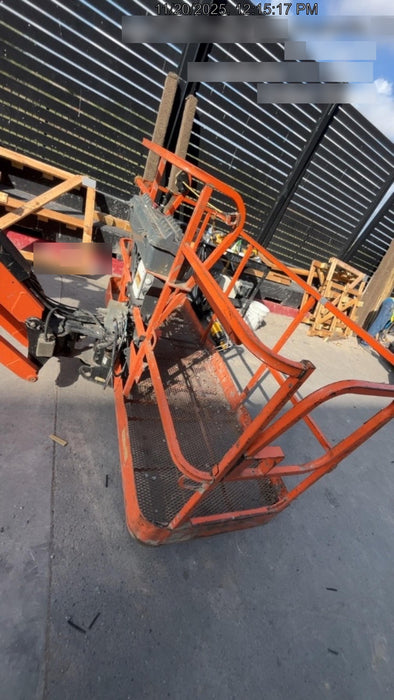 2019 JLG 860SJ