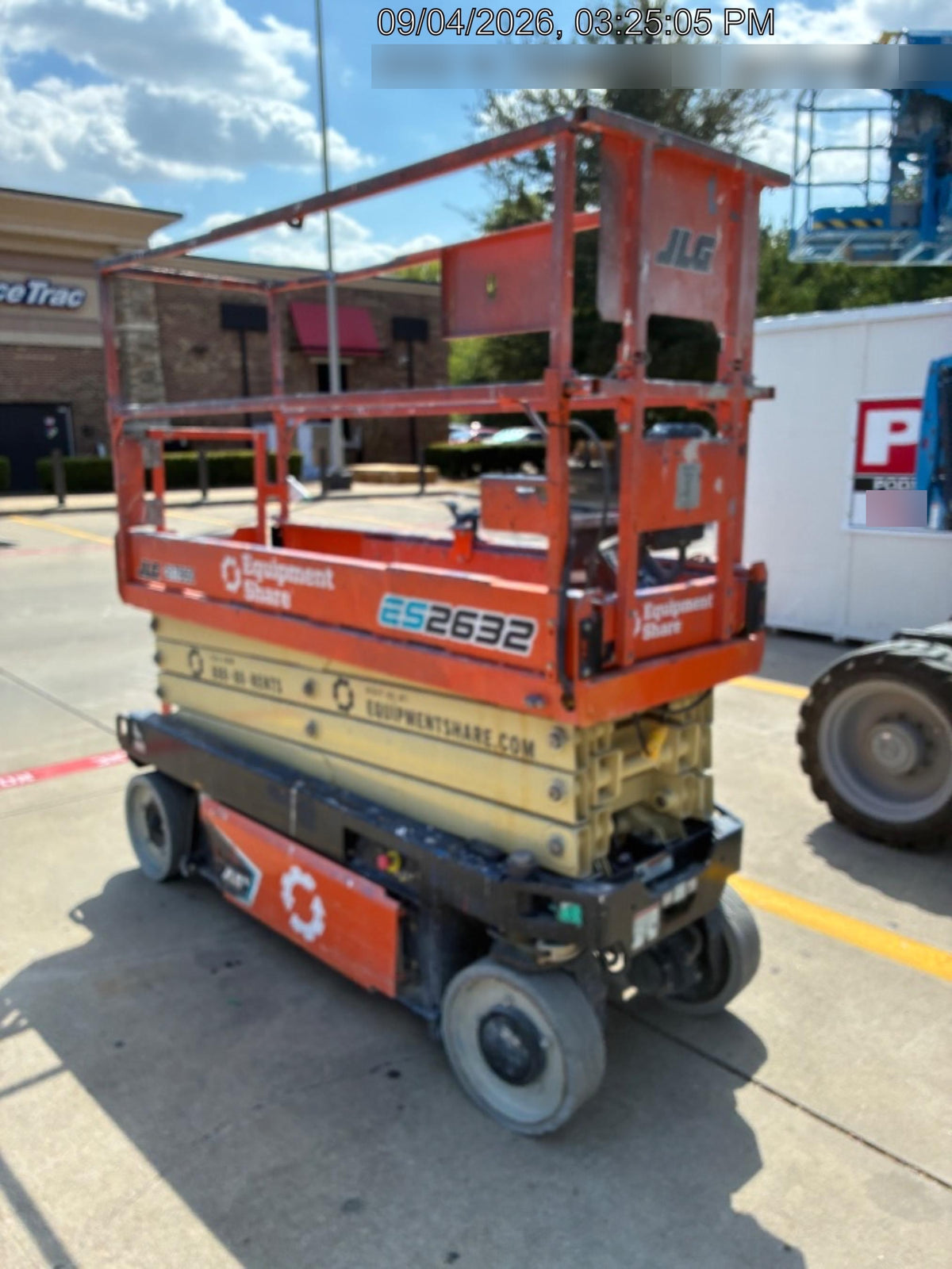 2023 JLG ES2632