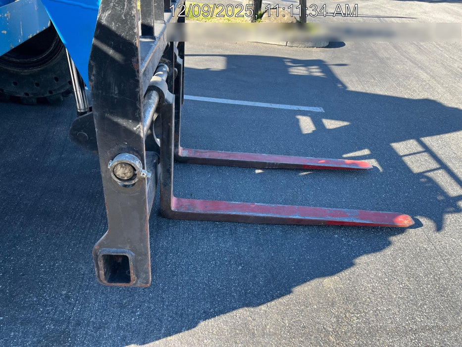 2019 Genie GTH-636 Canopy, Solid RT Tires, LED Work Lights, Beacon 60" QA Carriage, 48" Forks