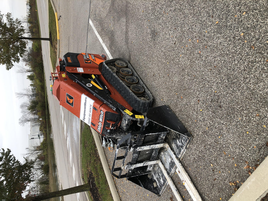 2020 DITCH WITCH SK800A