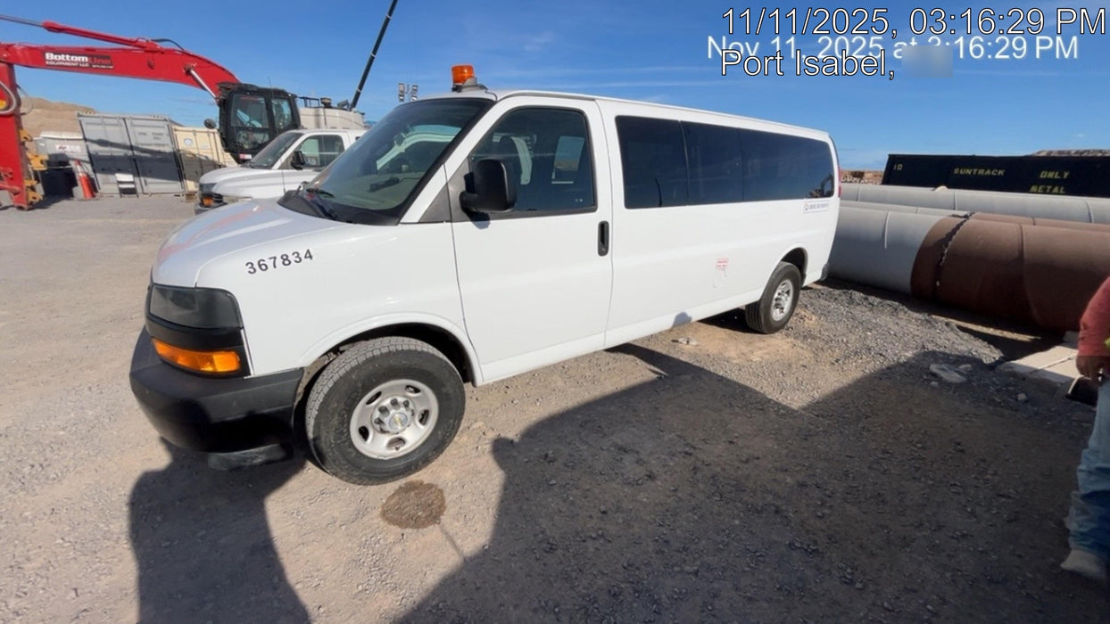 2023 CHEVROLET Express Van - Rental
