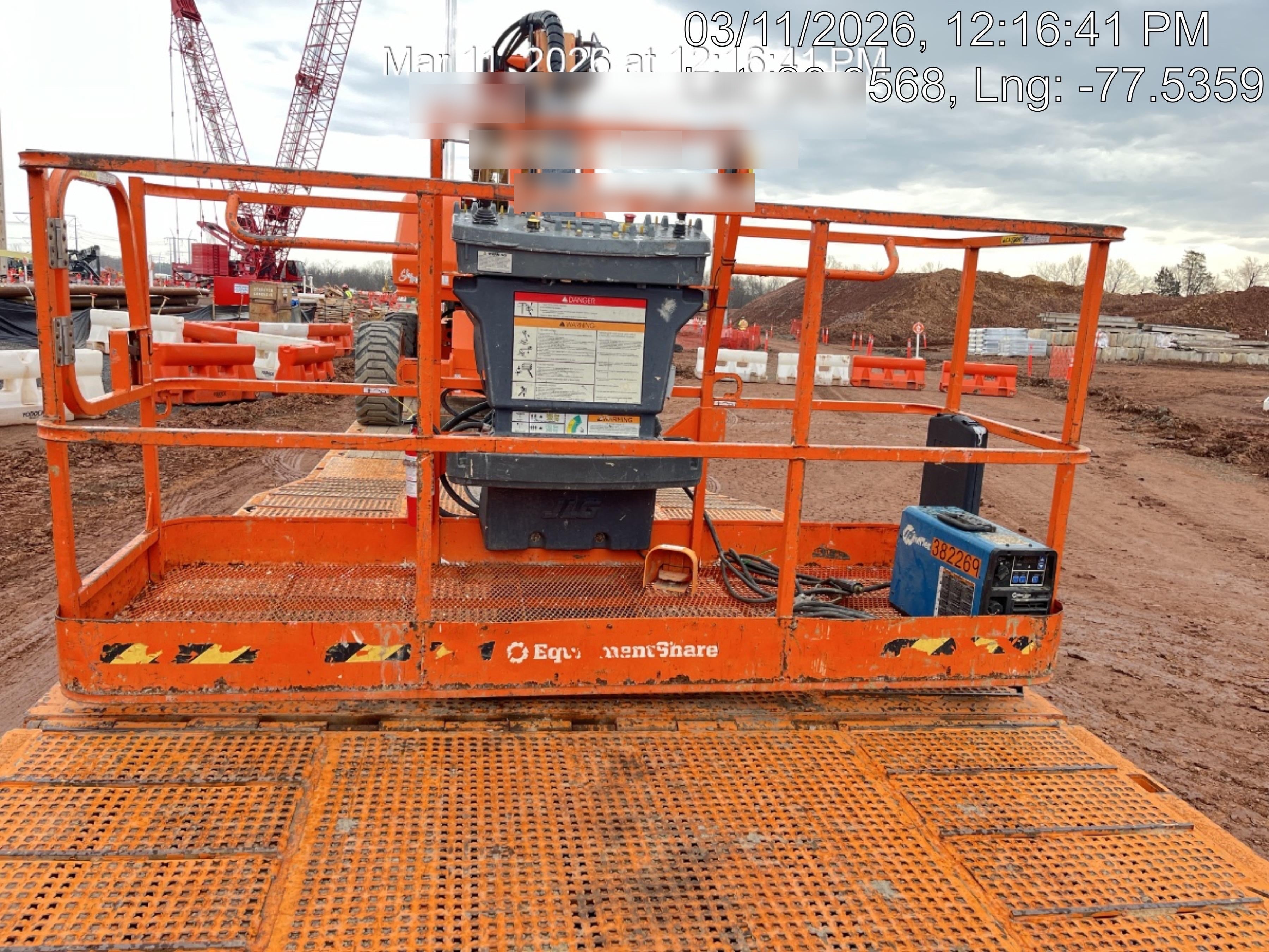 2022 JLG 660SJ