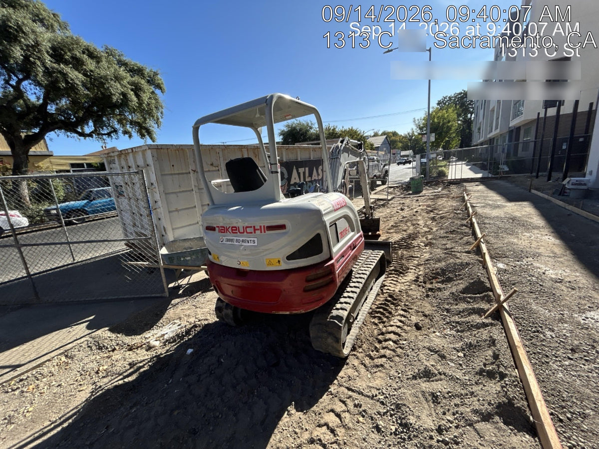 2021 TAKEUCHI TB235-2R