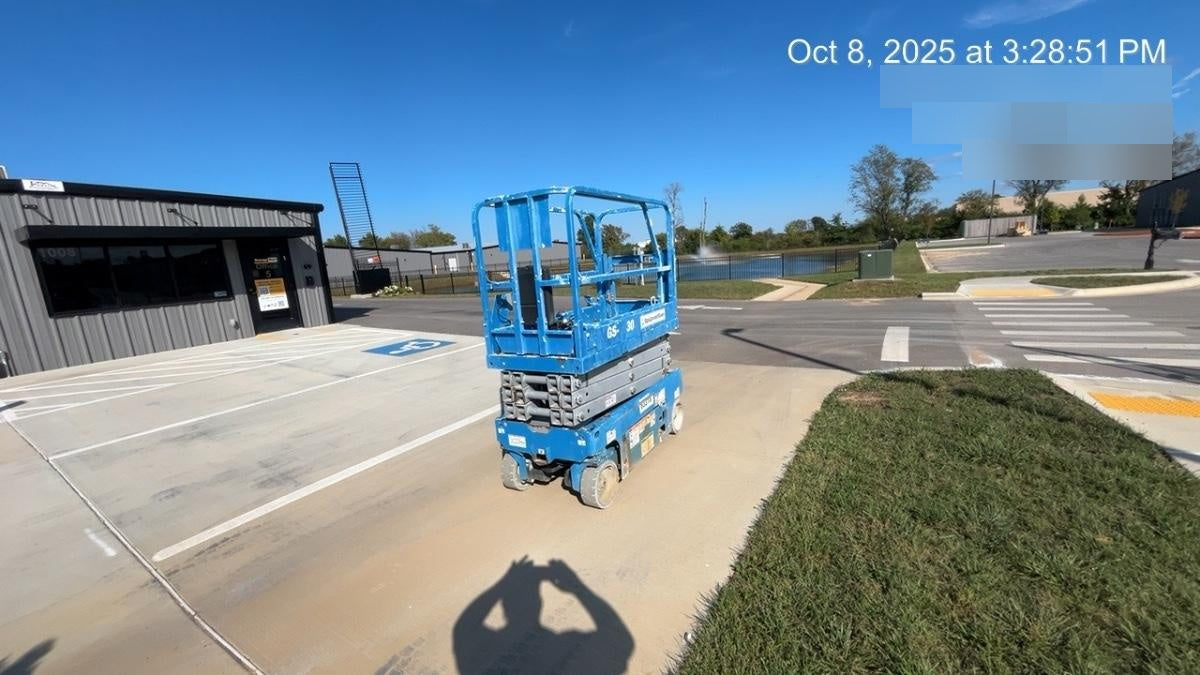 2020 Genie GS-1930 Solid Non Marking Tires, Beacon, Folding rails with half height swing gate