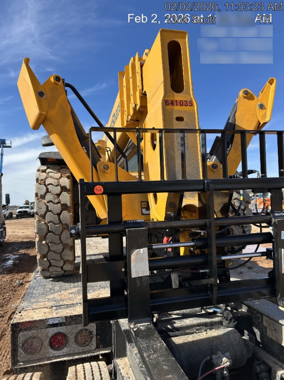 2025 JCB 400/F7377