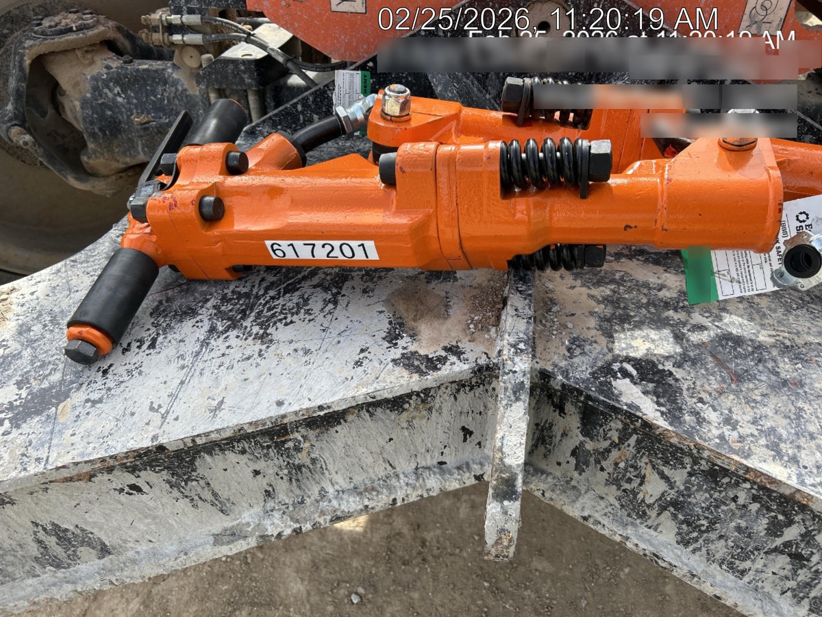 2025 MICHIGAN PNEUMATIC ES-TPB60-118-TRACKER