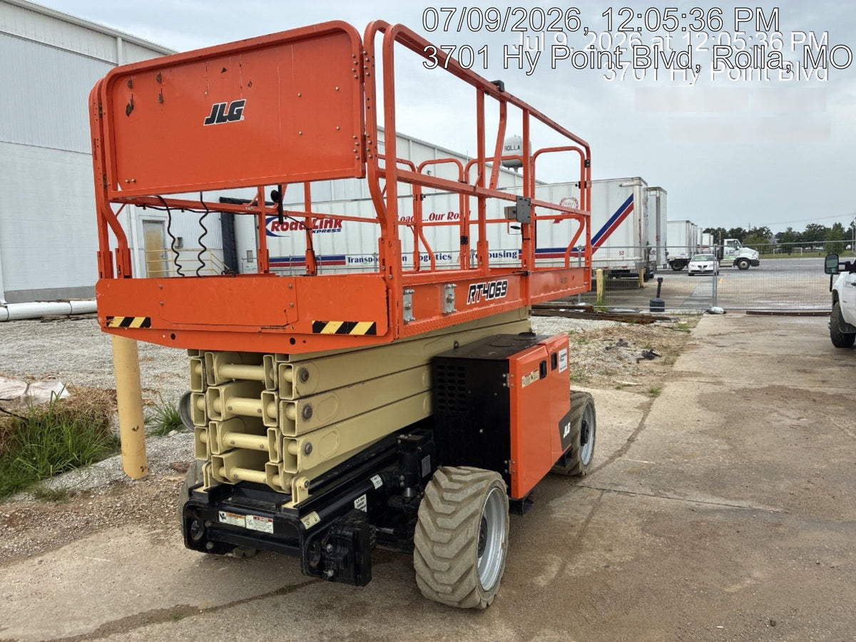 2021 JLG RT4069