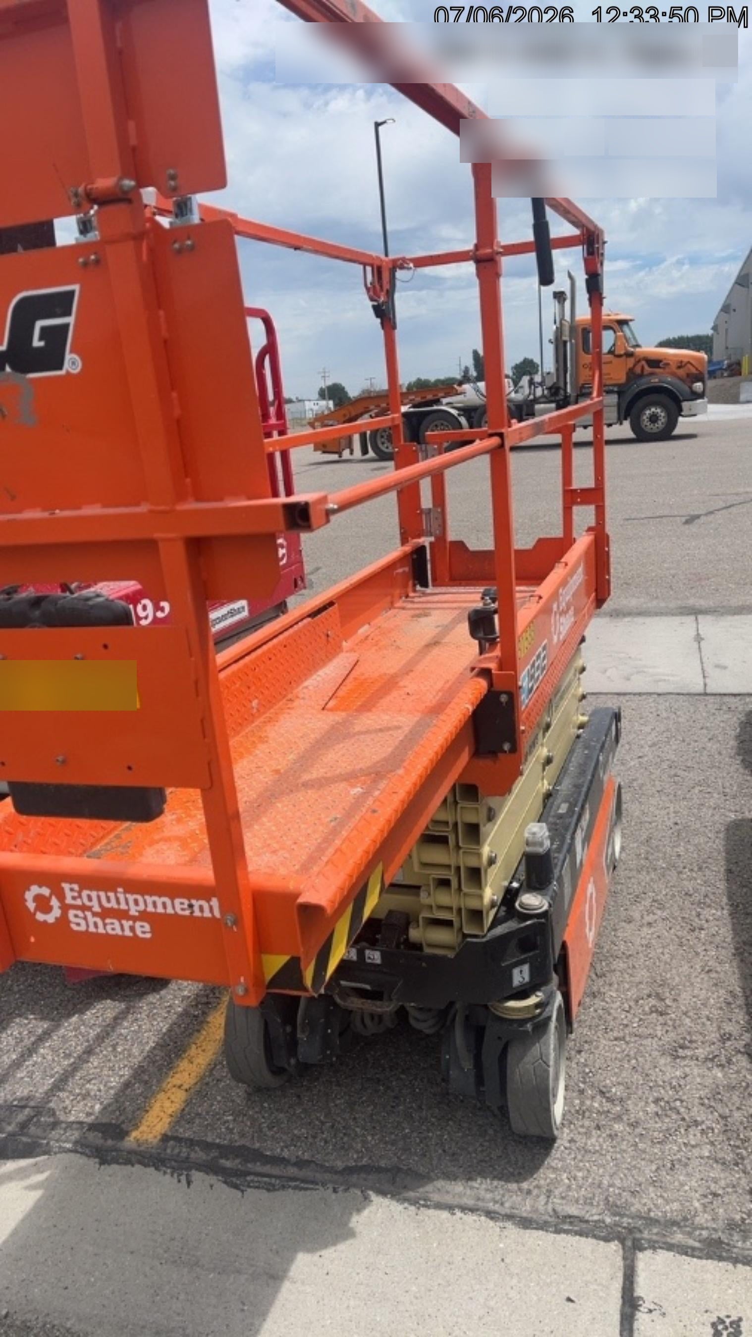 2024 JLG ES1932
