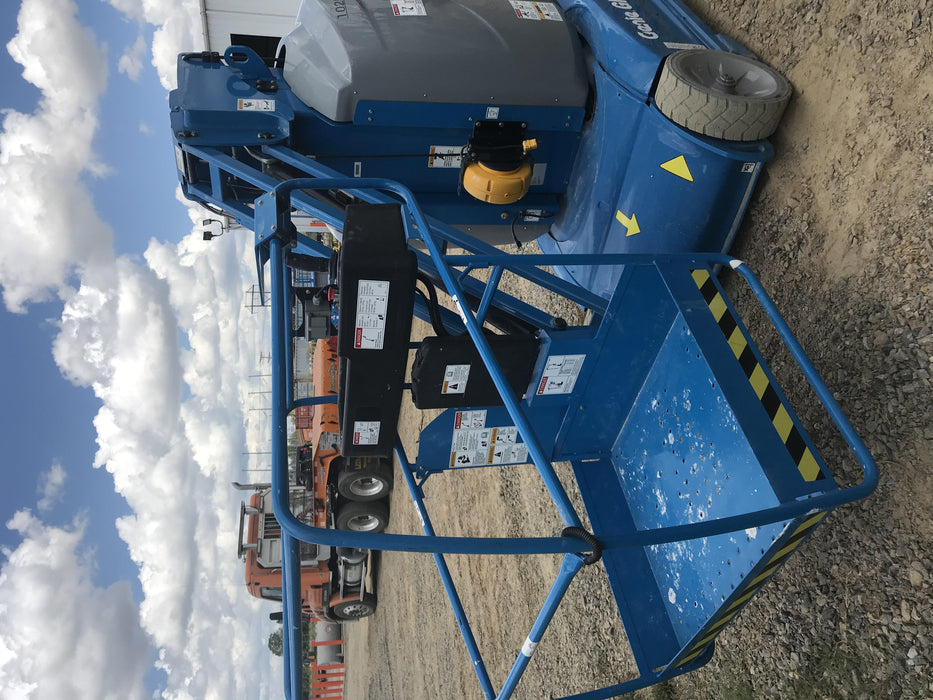 2020 GENIE GR-26J