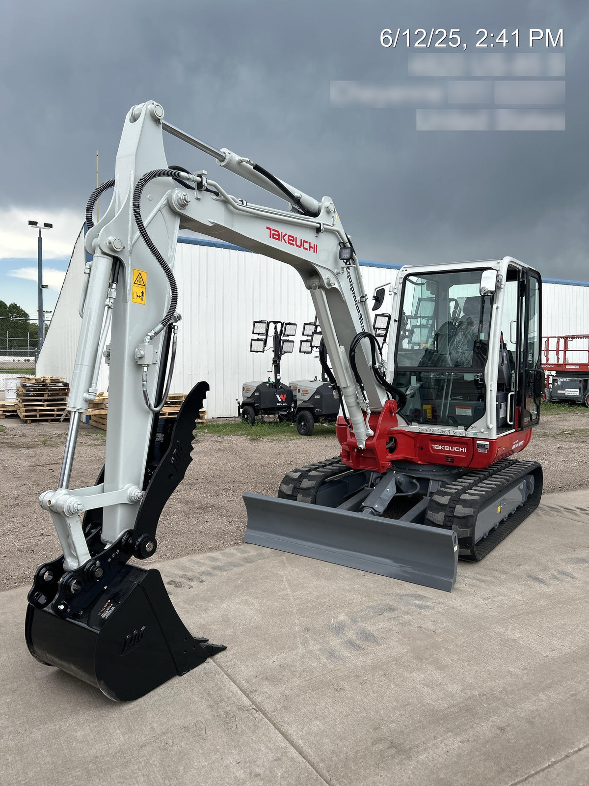 2025 TAKEUCHI TB250-2CR