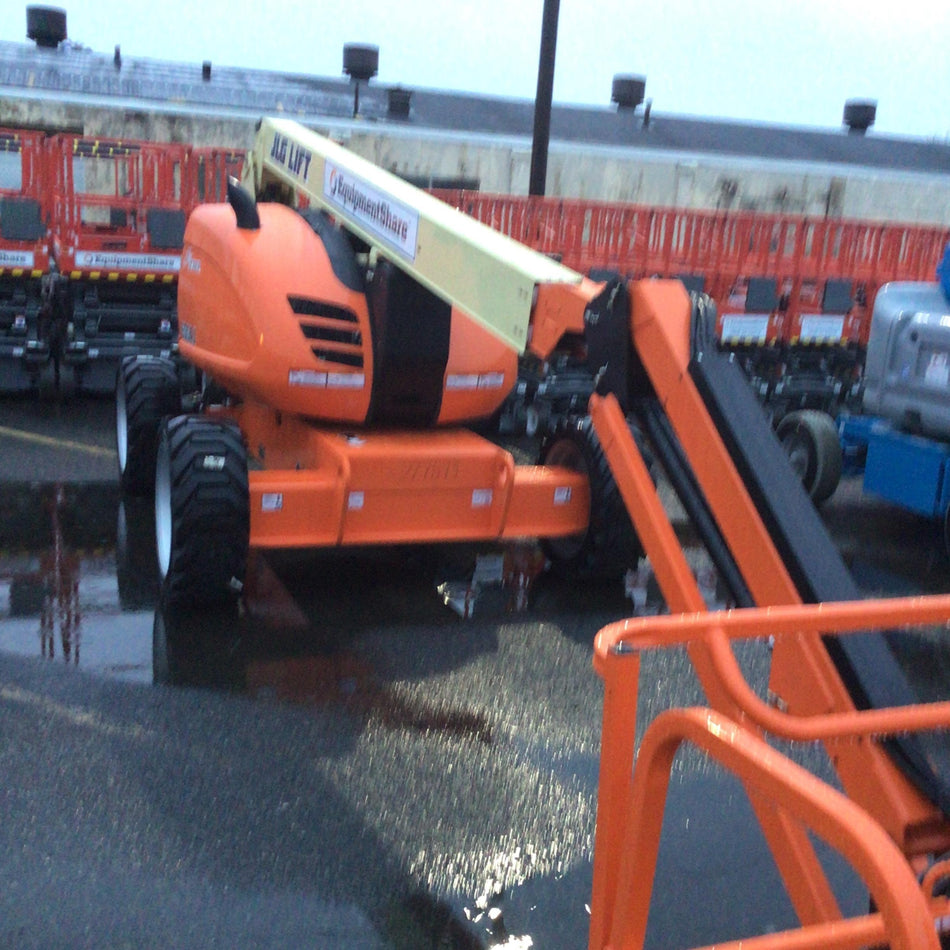 2021 JLG 600AJ