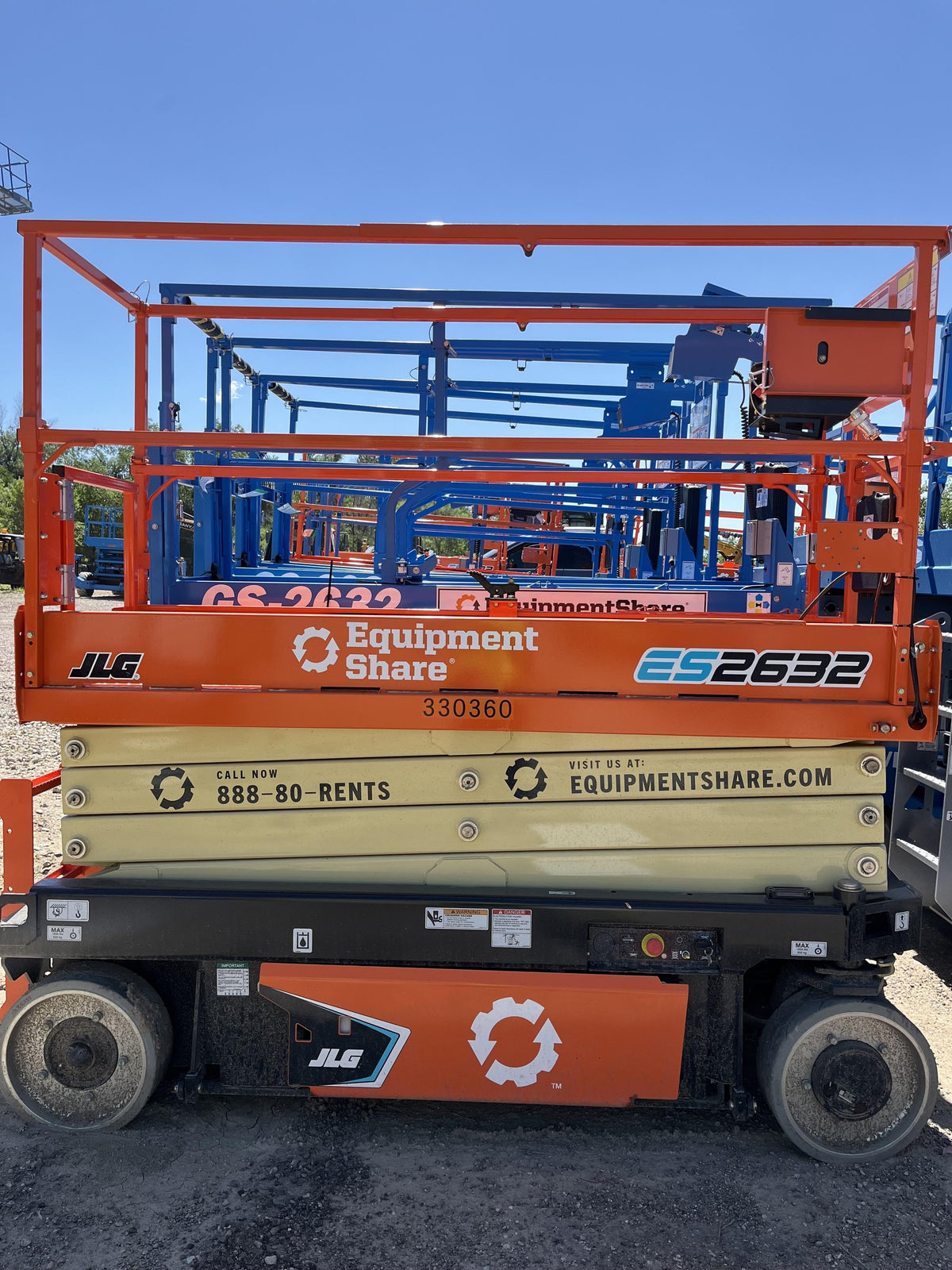 2023 JLG ES2632