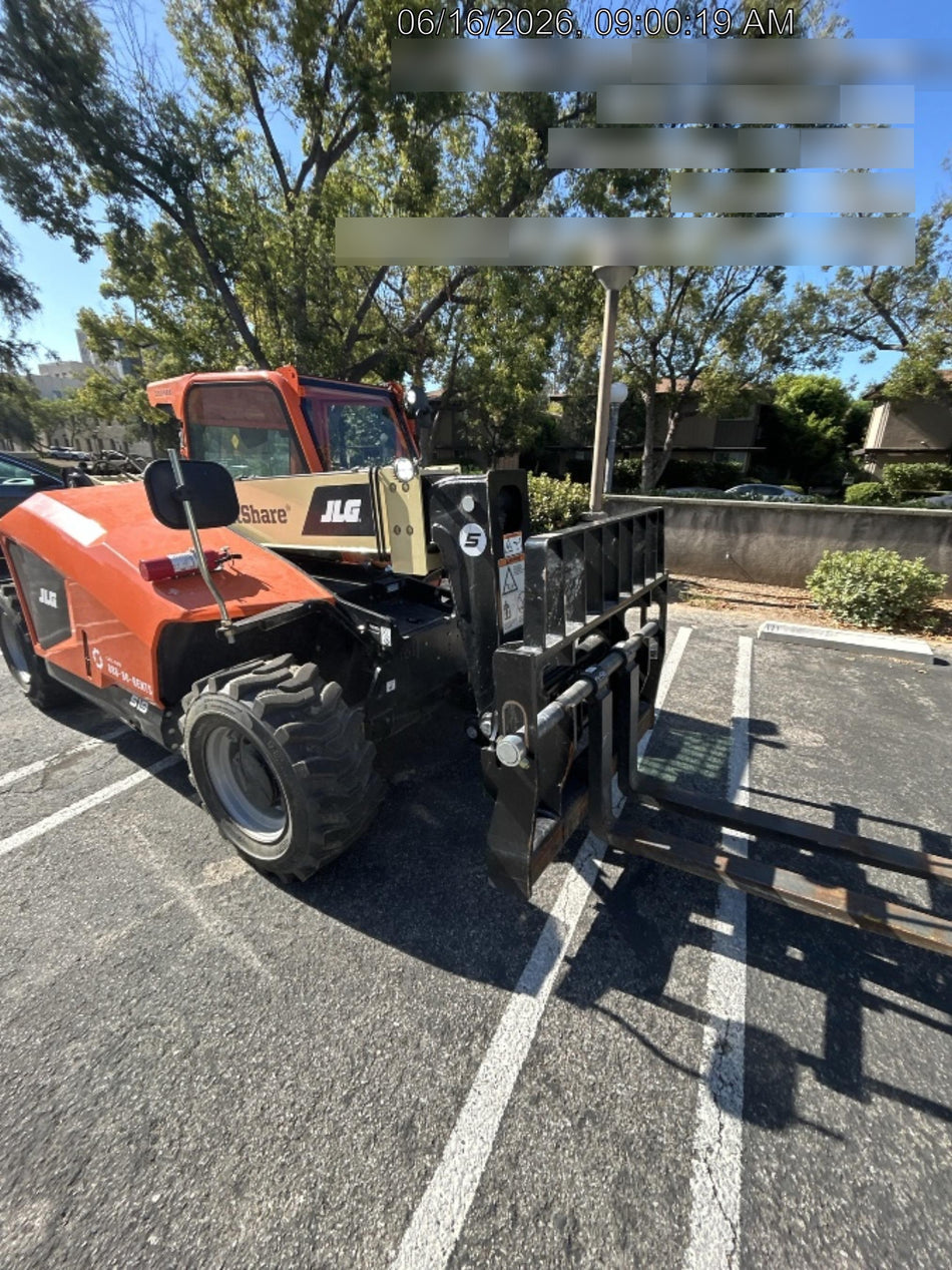 2025 JLG 519